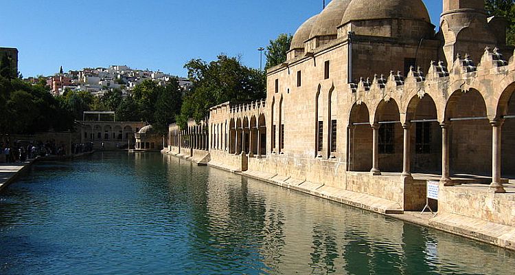 Balıklıgöle En Yakın Araç Kiralama Firması Balıklıgöle En Yakın Araç Kiralama Firması
